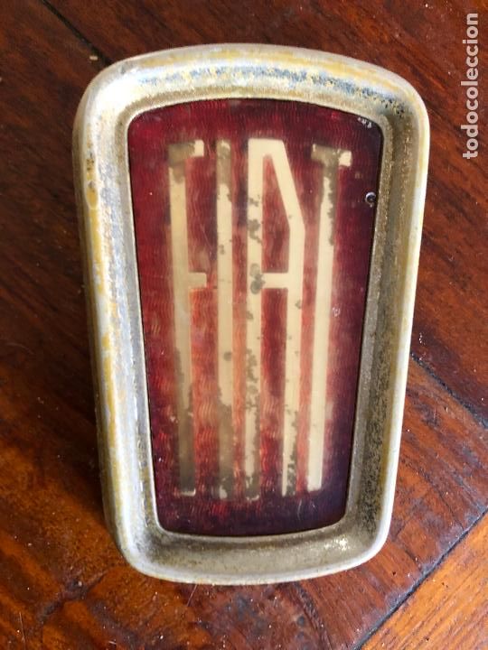 Automobili e Motociclette: Fiat Logo 1959 emblema 10 cm x 7 cm x 2 aprox