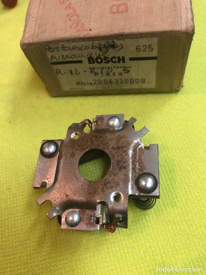 Autos und Motorr&auml;der: PORTAESCOBILLAS ARRANQUE-BOSCH 2004336009 ( RENAULT 12-12S )