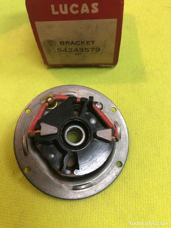 Coches y Motocicletas: TAPA ARRANQUE- LUCAS 54243579 ( AUSTIN MG )