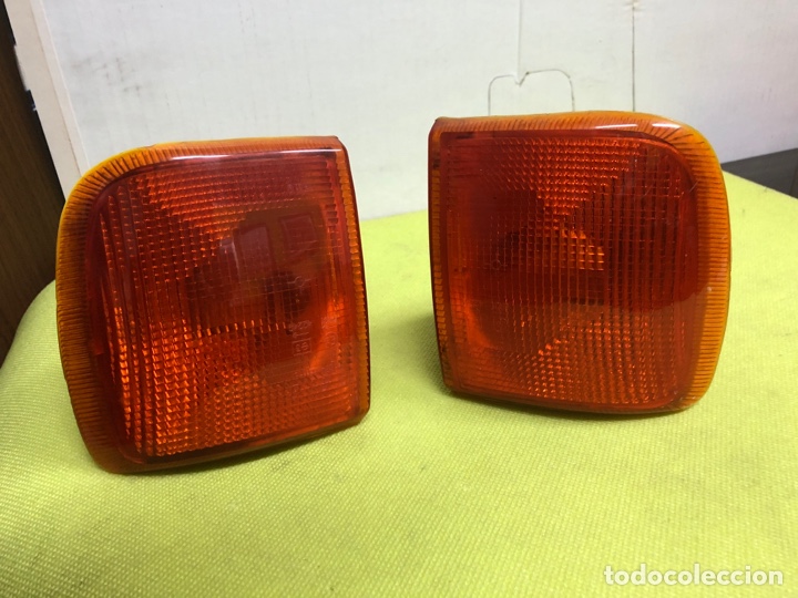 Autos und Motorr&auml;der: JUEGO PILOTOS DELANTEROS ( FORD FIESTA 84 con portal&aacute;mparas y l&aacute;mpara)