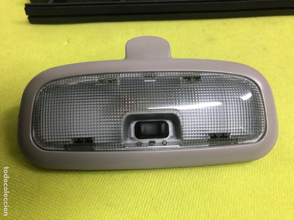 Automobili e Motociclette: PILOTO LUZ INTERIOR ( FORD FIESTA 2006 )