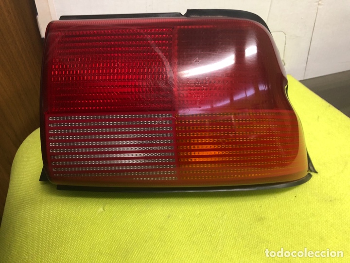 Autos und Motorr&auml;der: PILOTO TRASERO DERECHO 93AG13N004AA ( FORD ESCORT 93 )