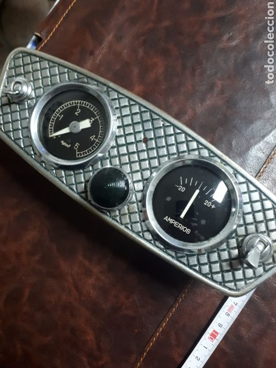 Coches y motocicletas: Cuadro Instrumentos clasico. - Foto 2