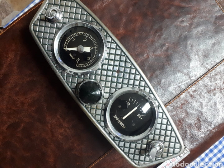 Coches y motocicletas: Cuadro Instrumentos clasico. - Foto 1