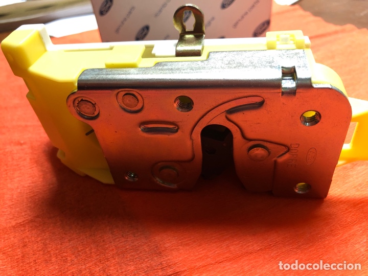 Autos und Motorr&auml;der: CERRADURA PUERTA TRASERA IZQUIERDA- 4057988- FORD FOCUS del 98 )