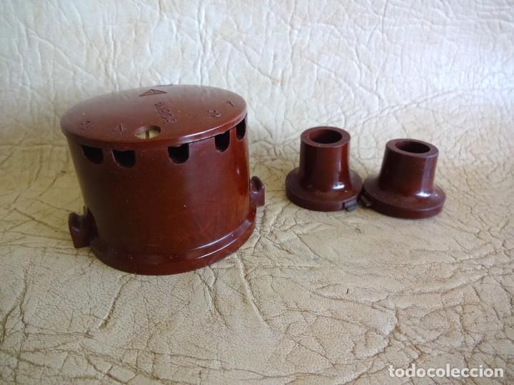 Automobili e Motociclette: antigua tapa distribuidor coche antiguo clasico marca mt con 4 salidas a bujia nueva