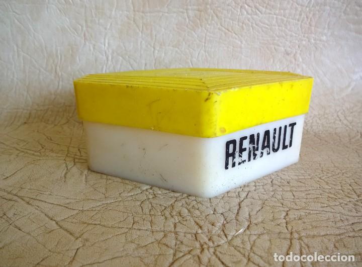 Automobili e Motociclette: antigua caja de luces bombillas renault