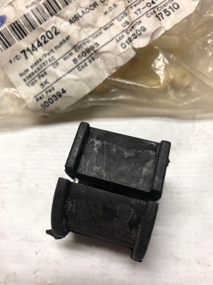 Automobili e Motociclette: AISLADOR BARRA ESTABILIZADORA-7144202 ( FORD MONDEO del 92 al 96 )
