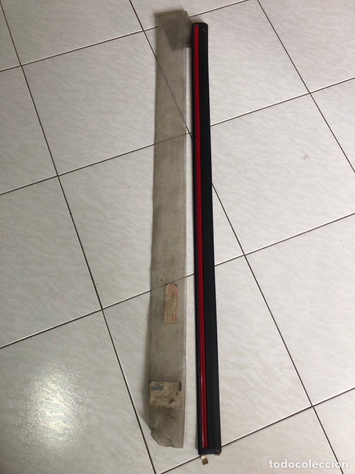 Automobili e Motociclette: MOLDURA EXTERIOR PUERTA IZDA-1648503 (FORD P100 del 93 )