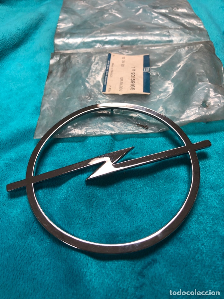 Autos und Motorr&auml;der: EMBLEMA REJILLA RADIADOR-GM90159165 ( OPEL ASCONA )