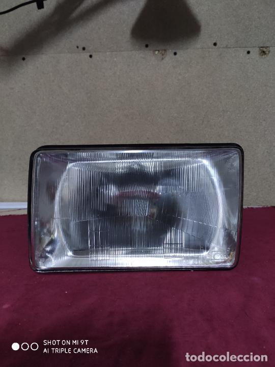 Coches y Motocicletas: reservado faro delantero seat 131