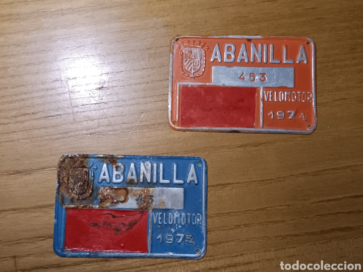 Automobili e Motociclette: Dos placas matr&iacute;cula. Velomotor. 1974, 1975. Abanilla