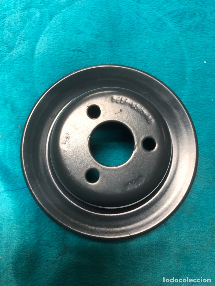Automobili e Motociclette: POLEA BOMBA DE AGUA-92BF8509AB ( FORD FIESTA 92 )
