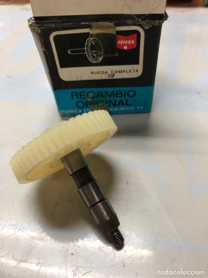 Automobili e Motociclette: RUEDA DENTADA MOTOR LIMPIAPARABRISAS- FEMSA 18680-4 ( SIMCA 1200 especial de 1972 )