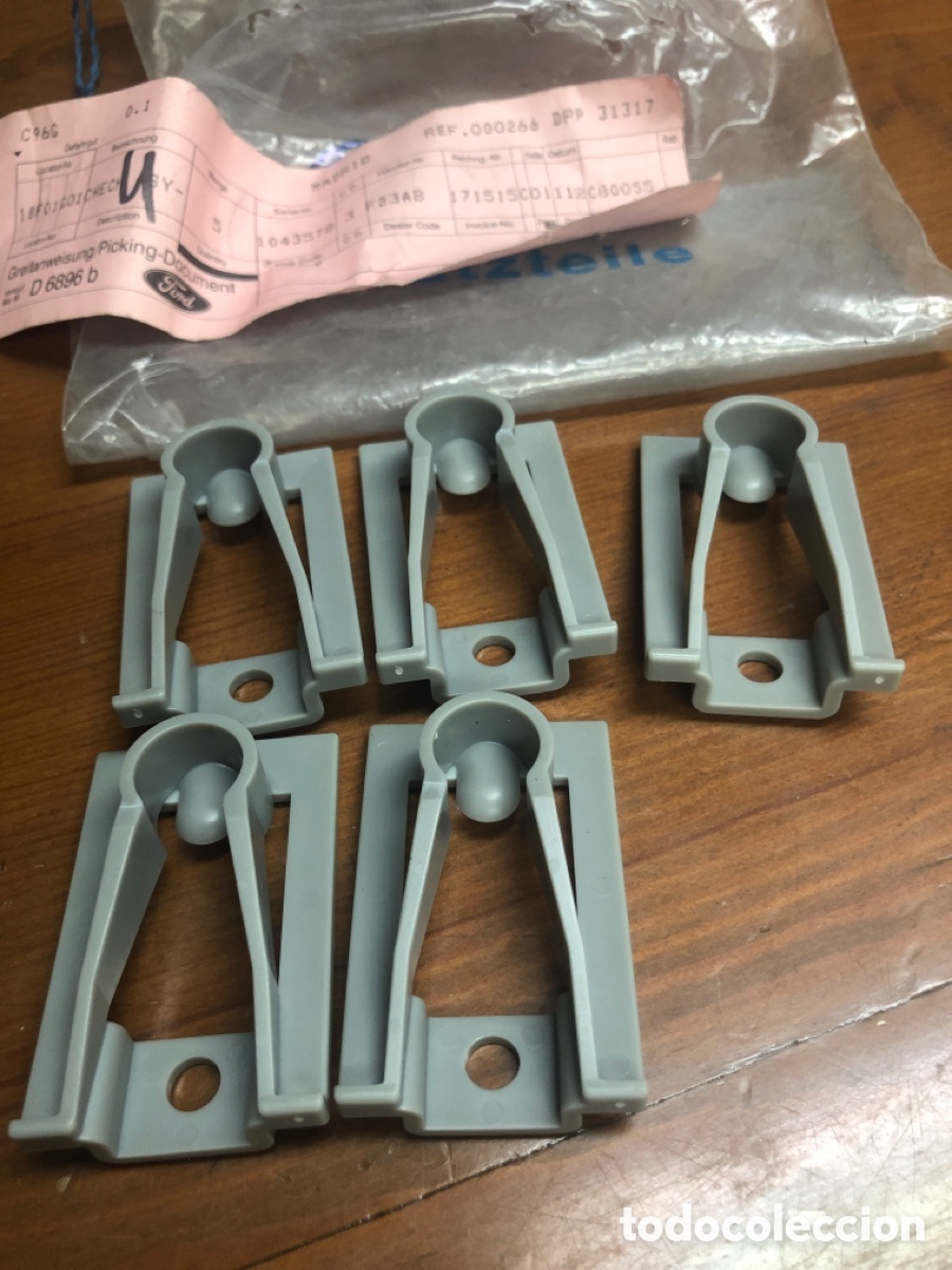 Automobili e Motociclette: RETENCI&Oacute;N PUERTA TABLERO INSTRUMENTOS PARTE INFERIOR-1043578 (FORD P 100 del 93 )