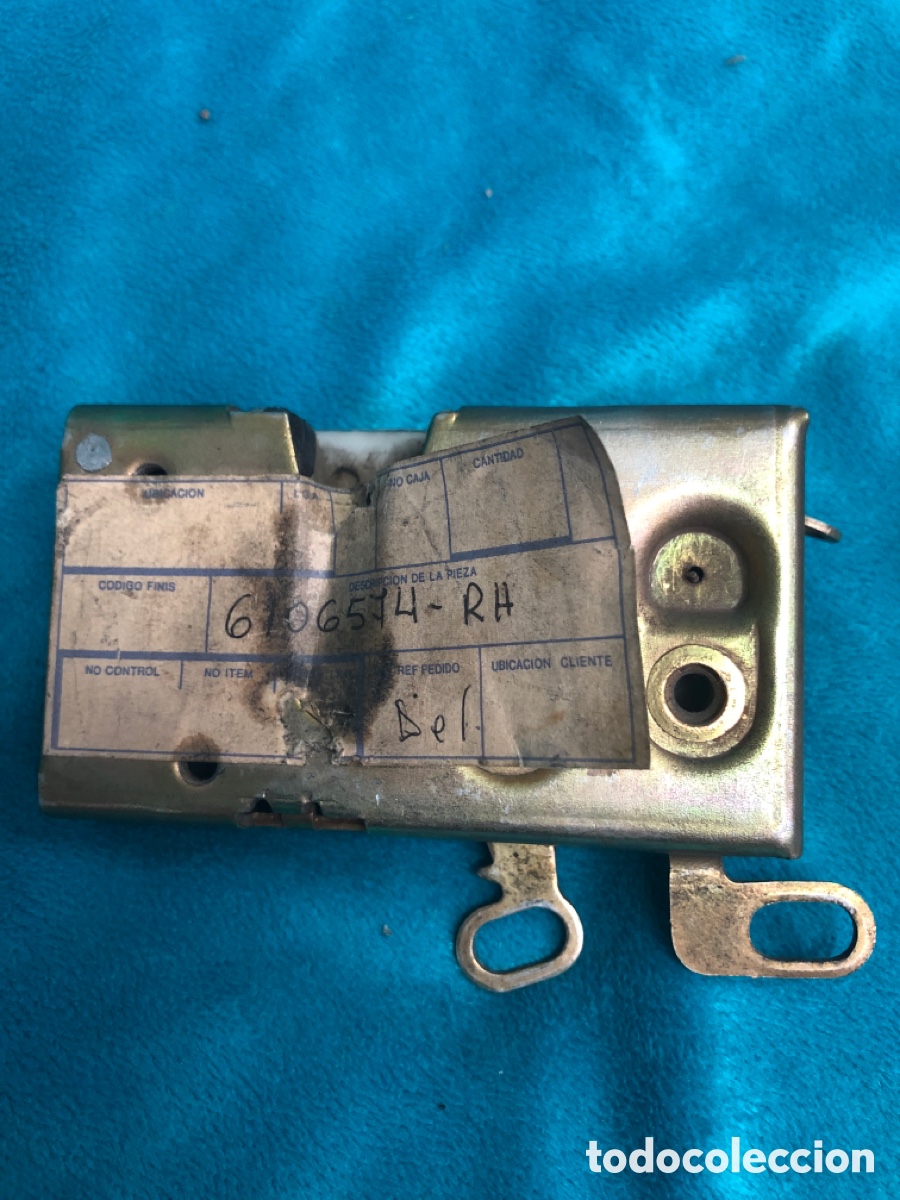 Automobili e Motociclette: CERRADURA PUERTA DELANTERA DERECHA- FORD 6106574 ( FORD SIERRA 83 )