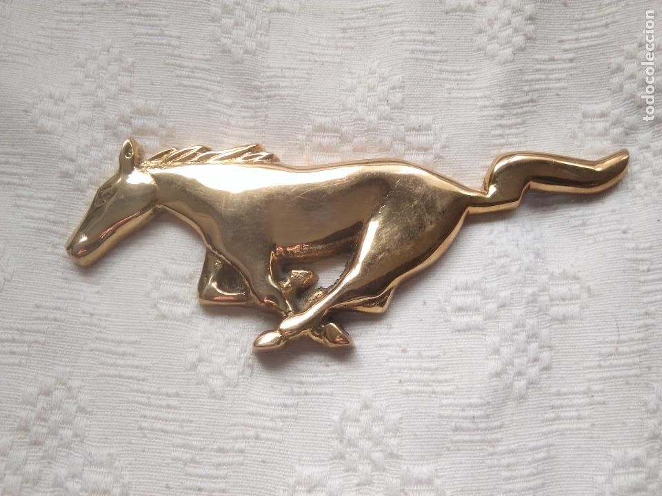 Autos und Motorr&auml;der: MASCOTA FORD MUSTANG PONY CAR