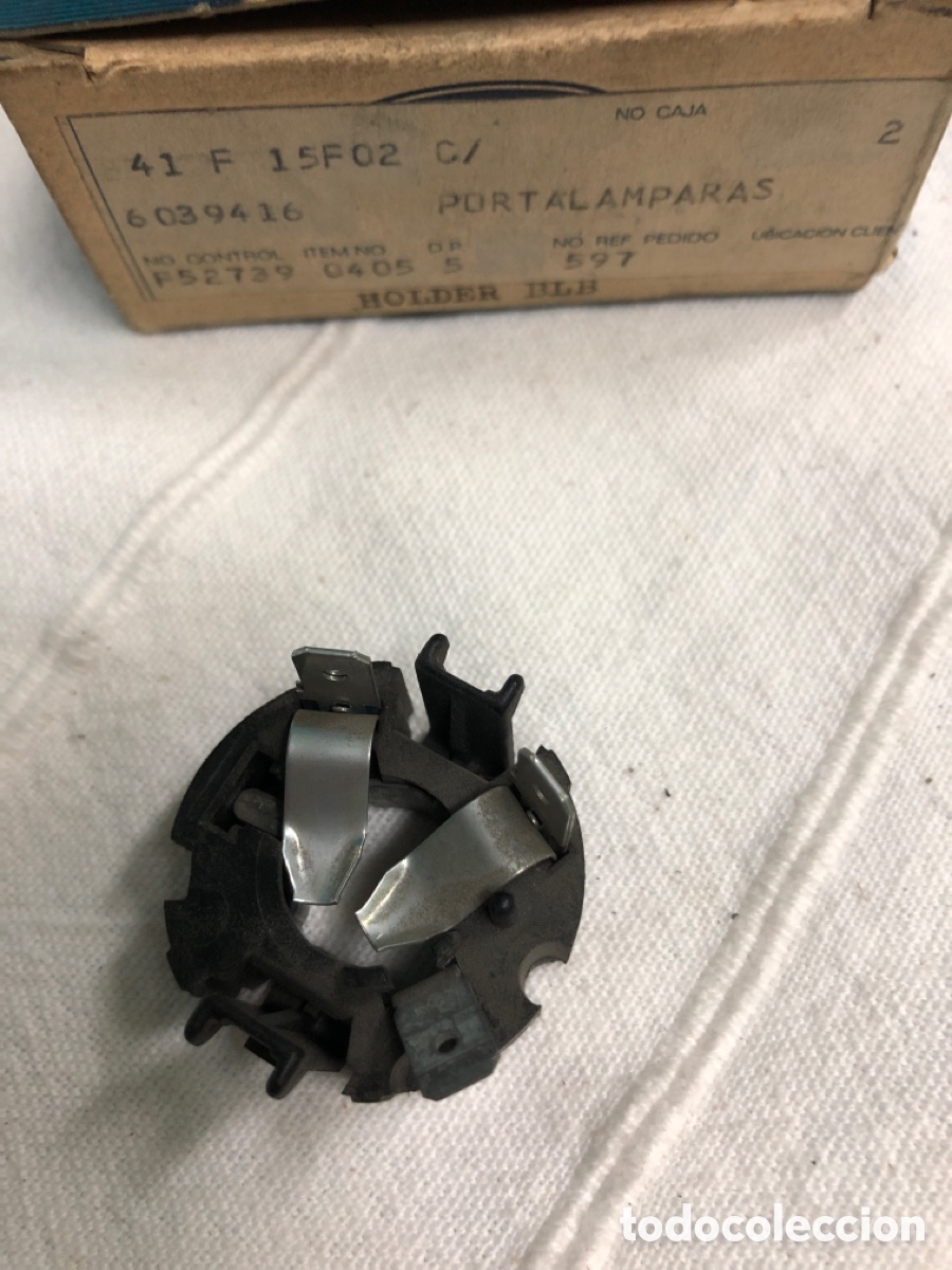 Automobili e Motociclette: PORTAL&Aacute;MPARAS FARO MARCHA ATR&Aacute;S- 6039416 ( FORD FIESTA del 76 al 83 )