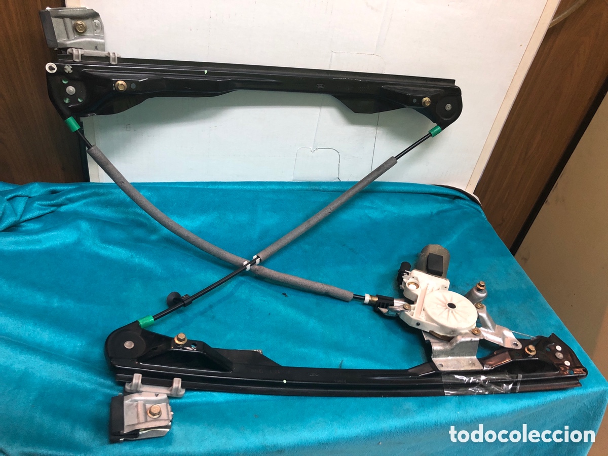 Automobili e Motociclette: ALZACRISTALES PUERTA DELANTERA DERECHA- RHXS4123200 ( FORD FOCUS 5 puertas-98-2005 )