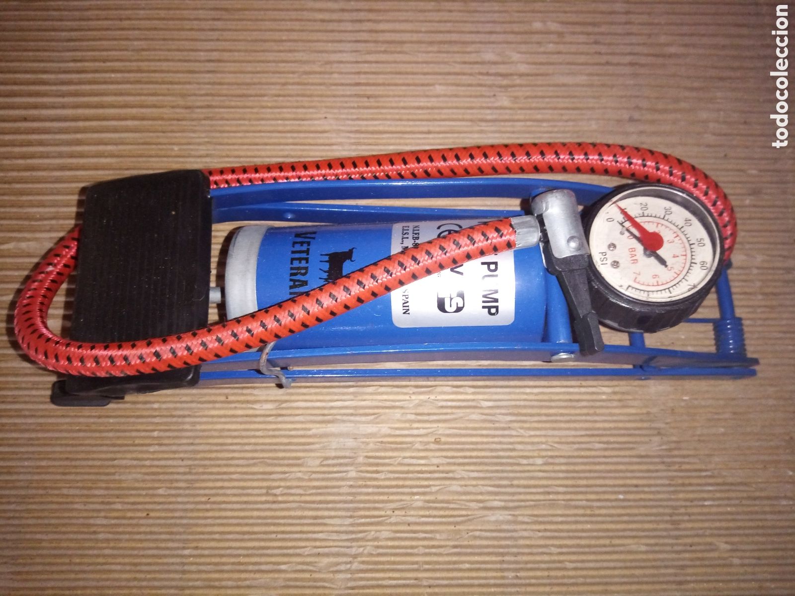 Autos und Motorr&auml;der: Inflador de aire a pie -modelo CC-102B-