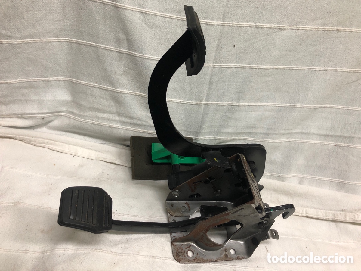 Autos und Motorr&auml;der: CONJUNTO PEDAL EMBRAGUE Y FRENO- 982C-24551-AA ( FORD FOCUS 98 )