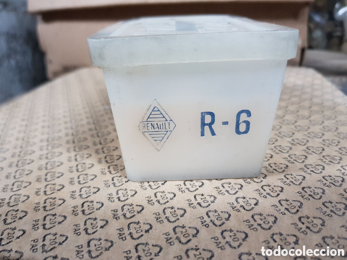 Autos und Motorr&auml;der: Caja de bombillas Renault 6
