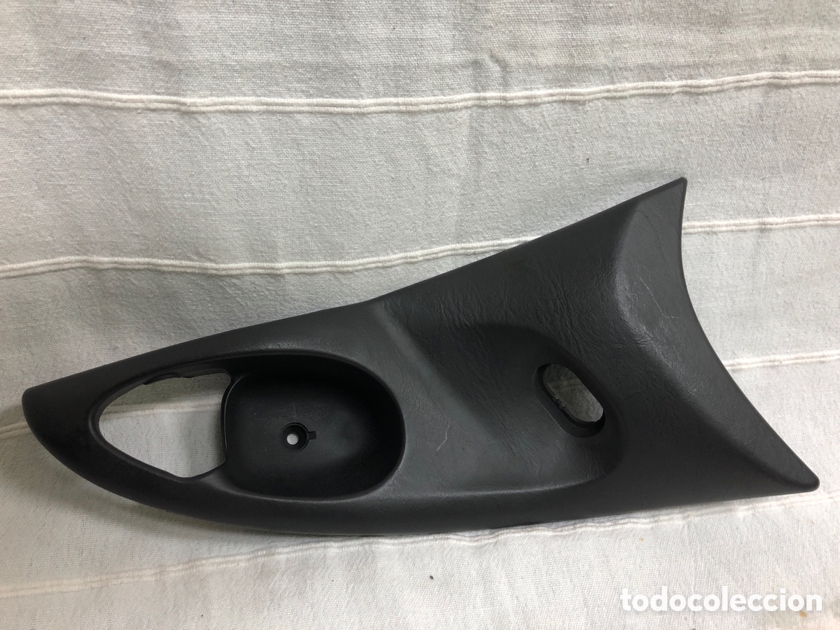 Autos und Motorr&auml;der: PANEL INTERRUPTOR ELEVALUNAS Y MANETA PUERTA-98 AB-A22620 ( FORD FOCUS 98-2004 )