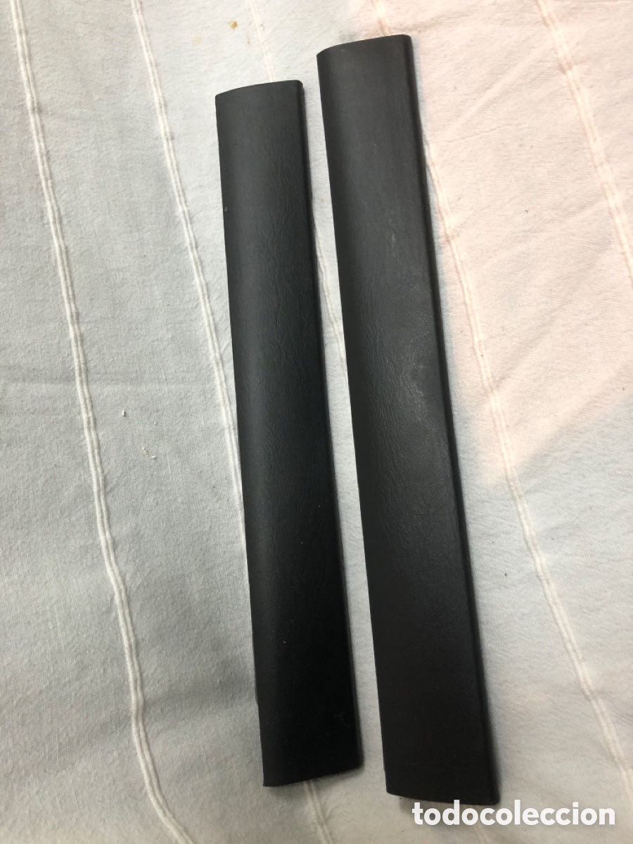 Autos und Motorr&auml;der: MOLDURA INTERIOR-98AB-A044C80-98AB-A044C81-derecha e izquierda ( FORD FOCUS 98-2004)