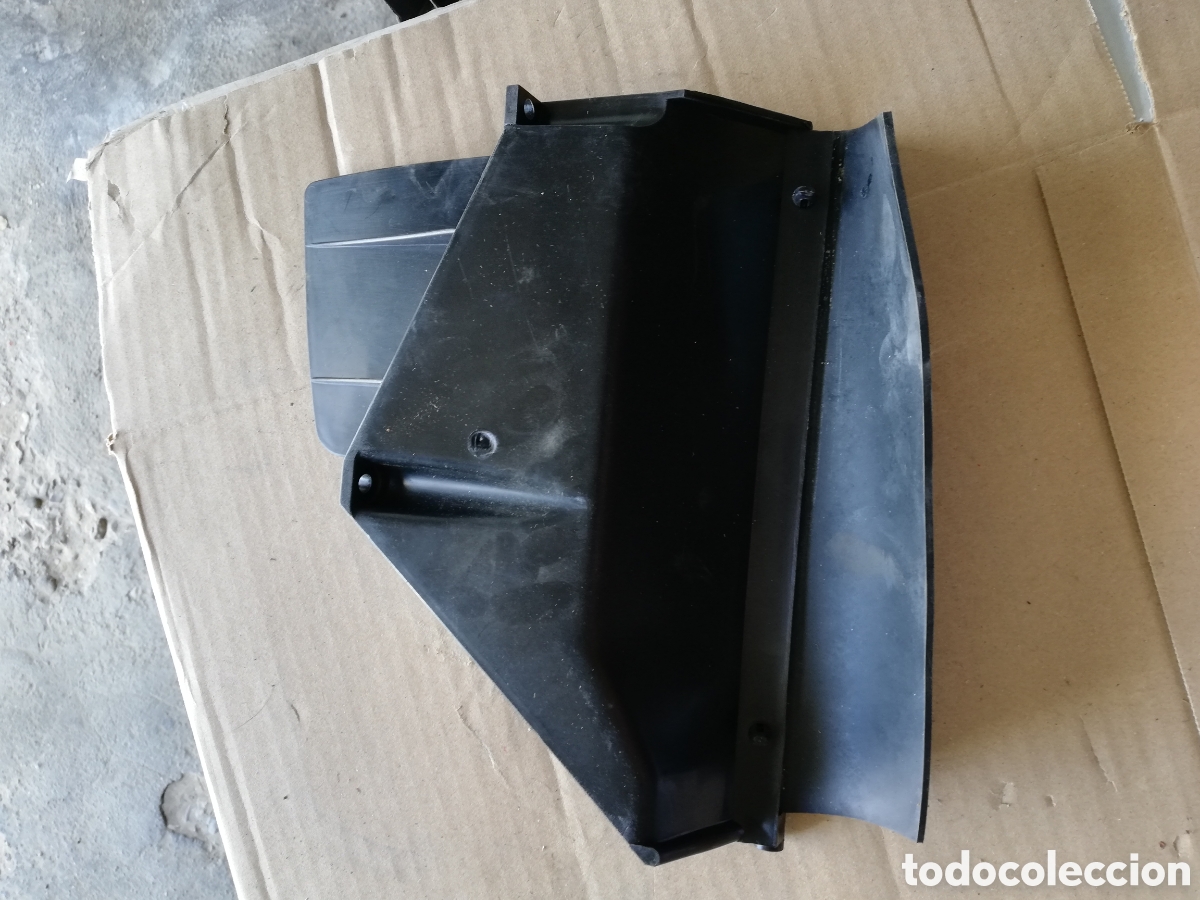 Coches y motocicletas: Protector aislante pl&aacute;stico SEAT - Foto 2