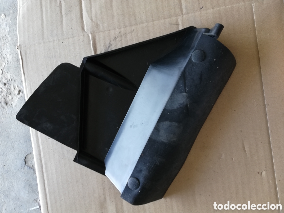 Coches y motocicletas: Protector aislante pl&aacute;stico SEAT - Foto 1