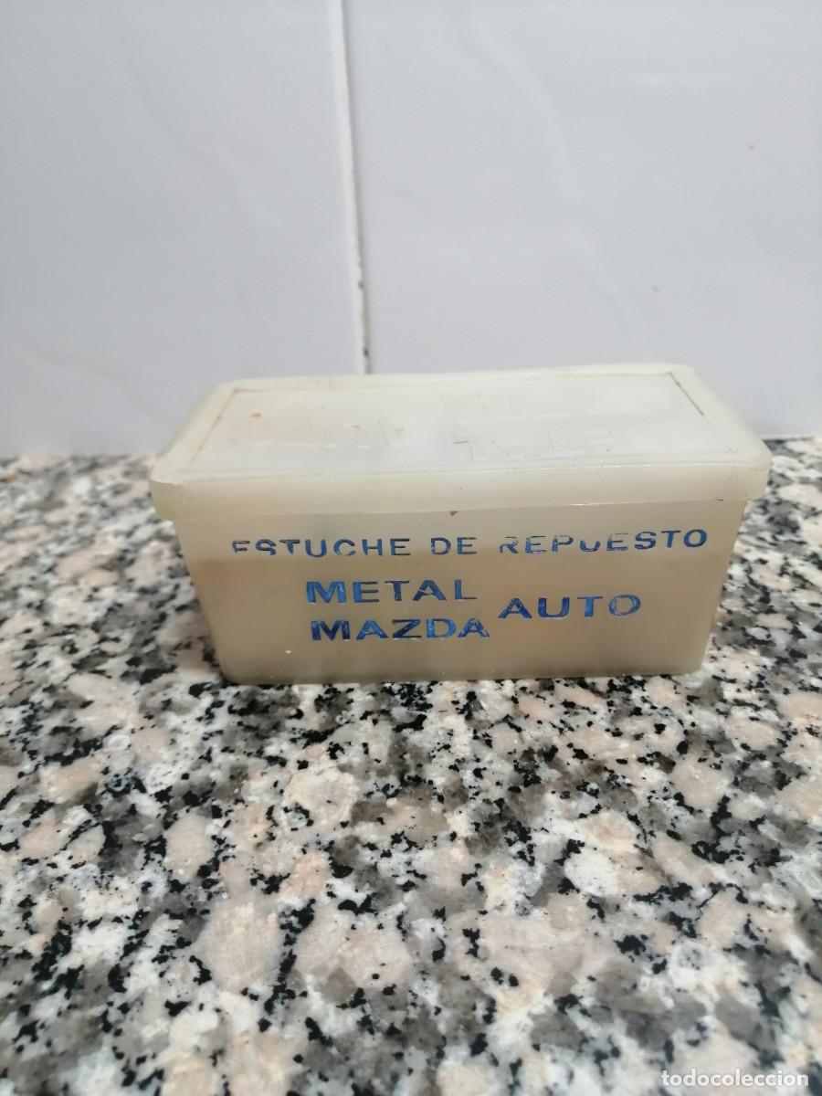 Voitures et Motocyclettes: ESTUCHE DE REPUESTO METAL AUTO MAZDA
