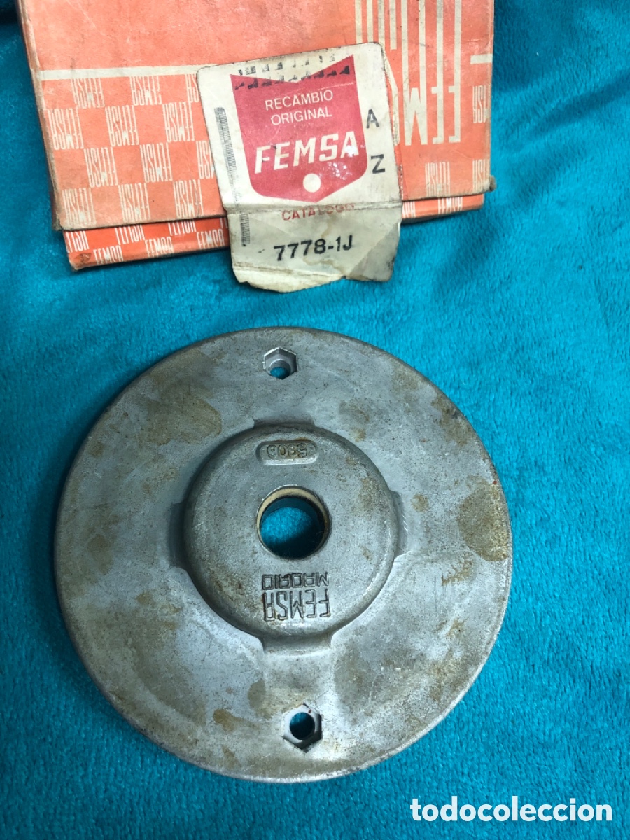 Autos und Motorr&auml;der: TAPA D&Iacute;NAMO LADO POLEA CERRADA CON COJINETE- FEMSA 7778-1 ( TRACTOR LANZ 28cv del 58 al 63 )