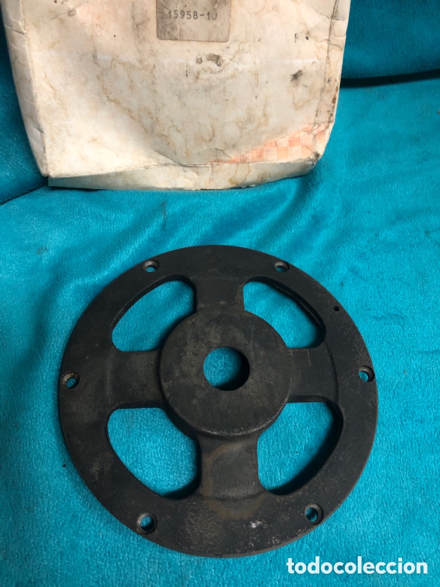 Autos und Motorr&auml;der: TAPA D&Iacute;NAMO LADO POLEA- FEMSA 15958-1 ( CAMIONES BARREIROS Y PEGASO)