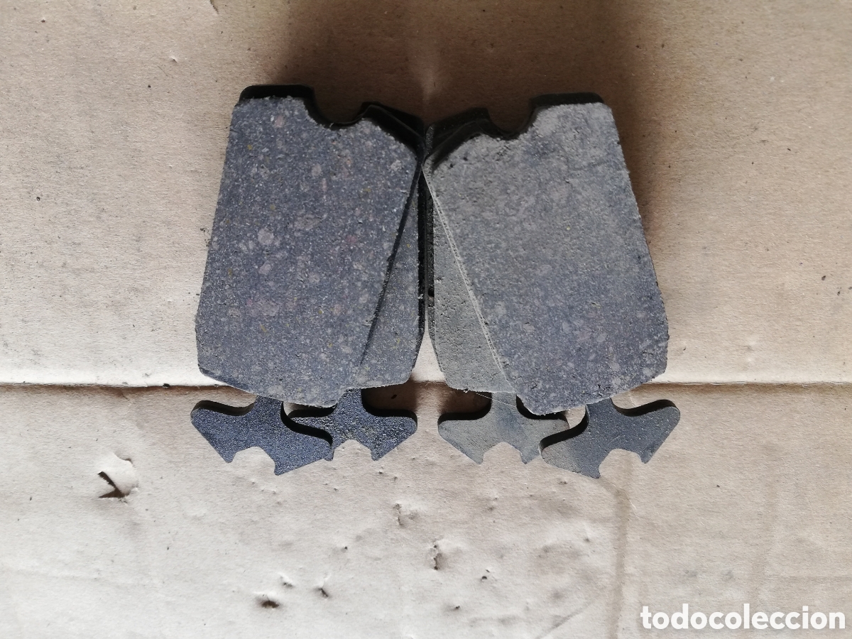 Coches y Motocicletas: Juego 4 pastillas freno Citro&euml;n 2cv y derivados