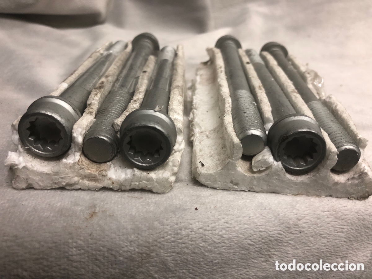 Coches y motocicletas: JUEGO TORNILLOS DE CULATA - Foto 2