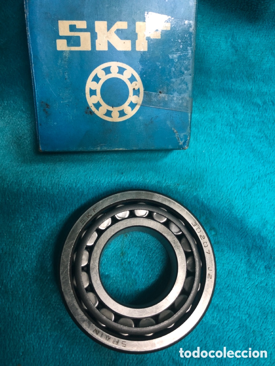Automobili e Motociclette: RODAMIENTO-SKF 30207 J2 - medida 35 x 72 x 18,5 mm