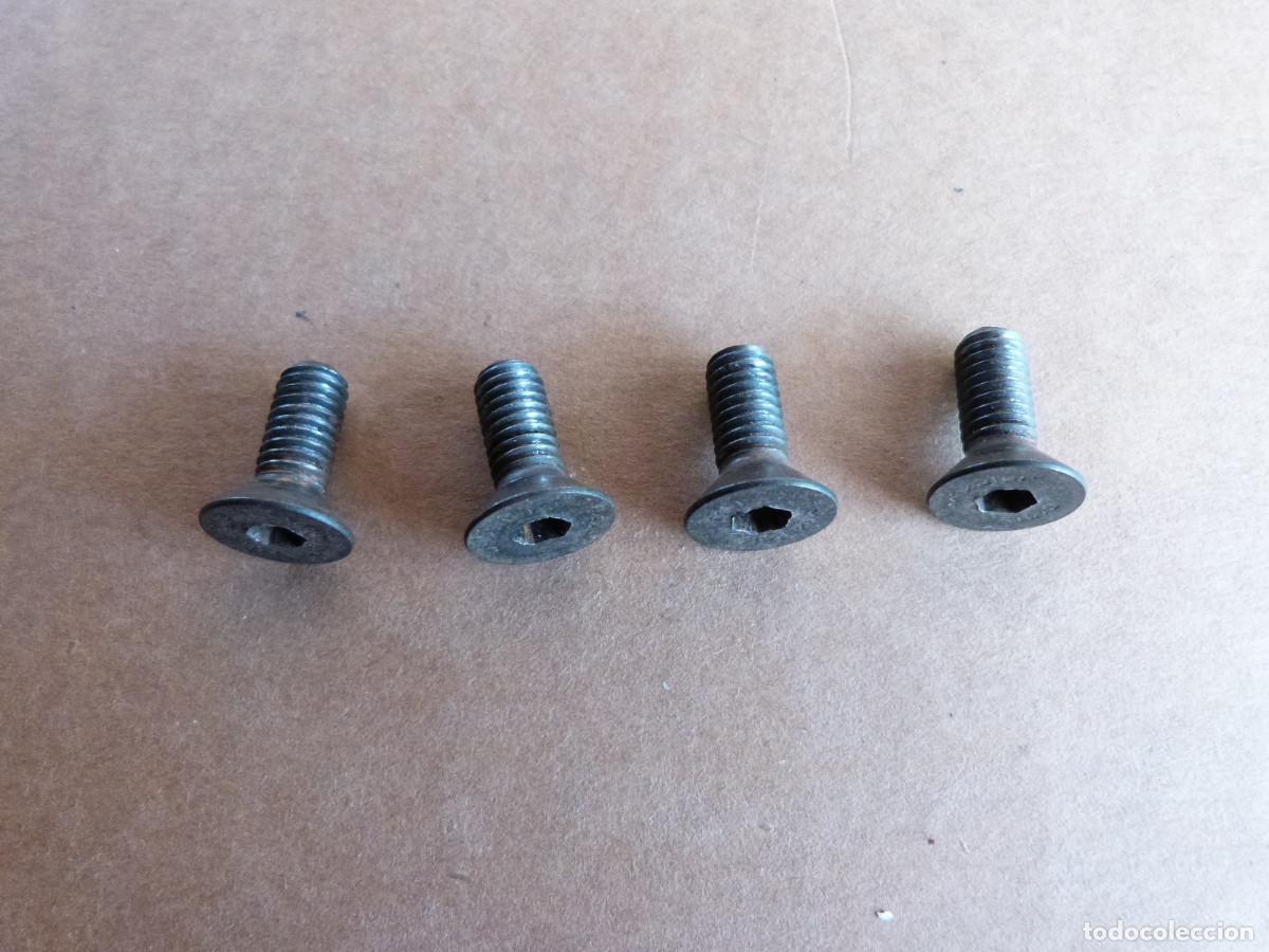 Voitures et Motocyclettes: Lote 4 tornillos allen de volante deportivo Ranz Formuling Momo o similares