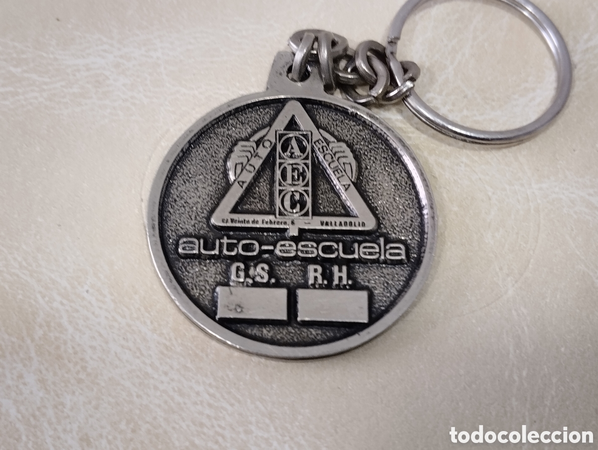 Automobili e Motociclette: LLAVERO AUTO ESCUELA AEC ACADEMIA ESPECIAL DE CONDUCTORES C/ 20 de Febrero 6 Valladolid