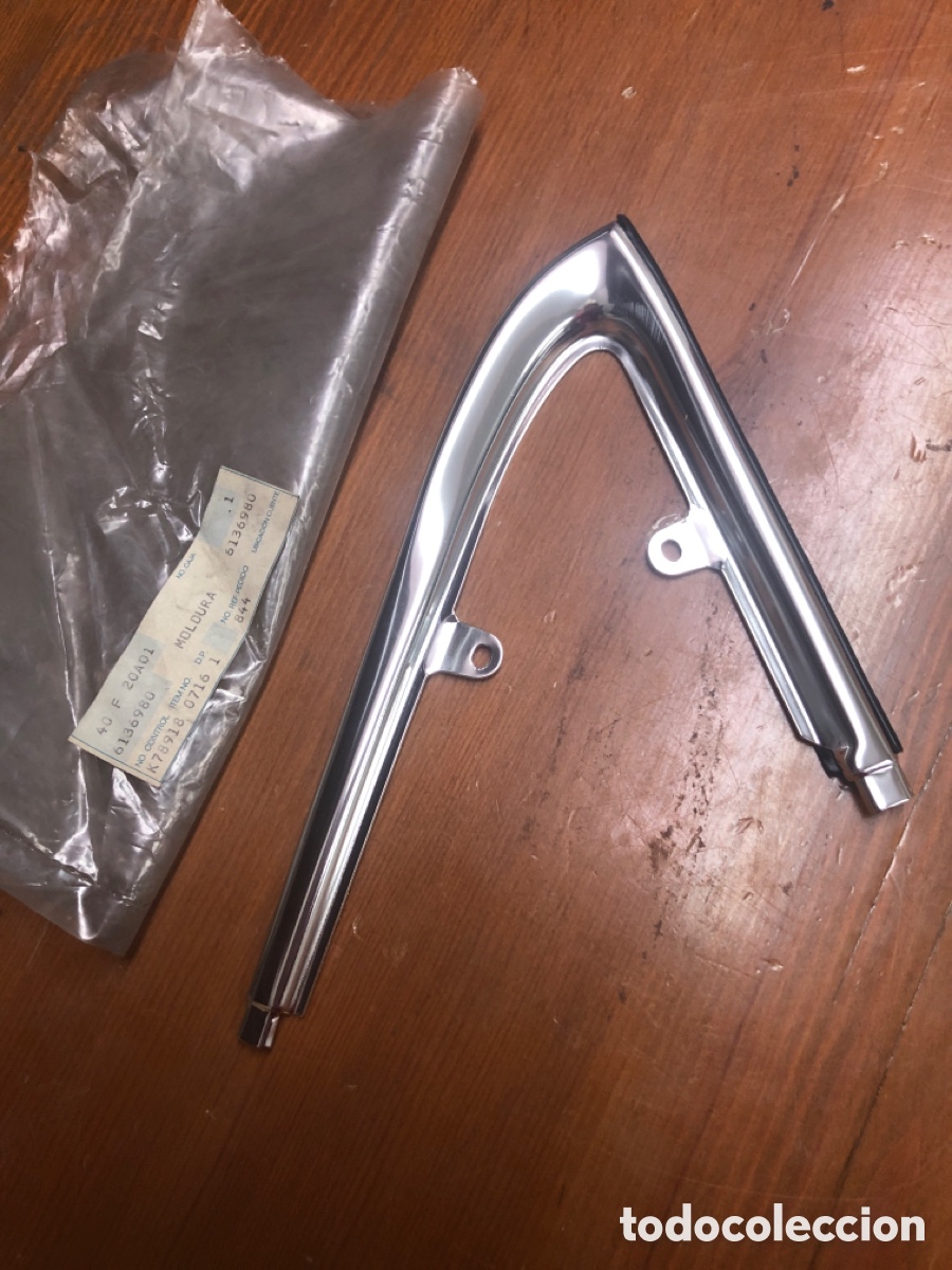 Automobili e Motociclette: MOLDURA MARCO VENTANILLA DELANTERO DERECHO- 6136980 ( FORD ESCORT del 86 al 90 )