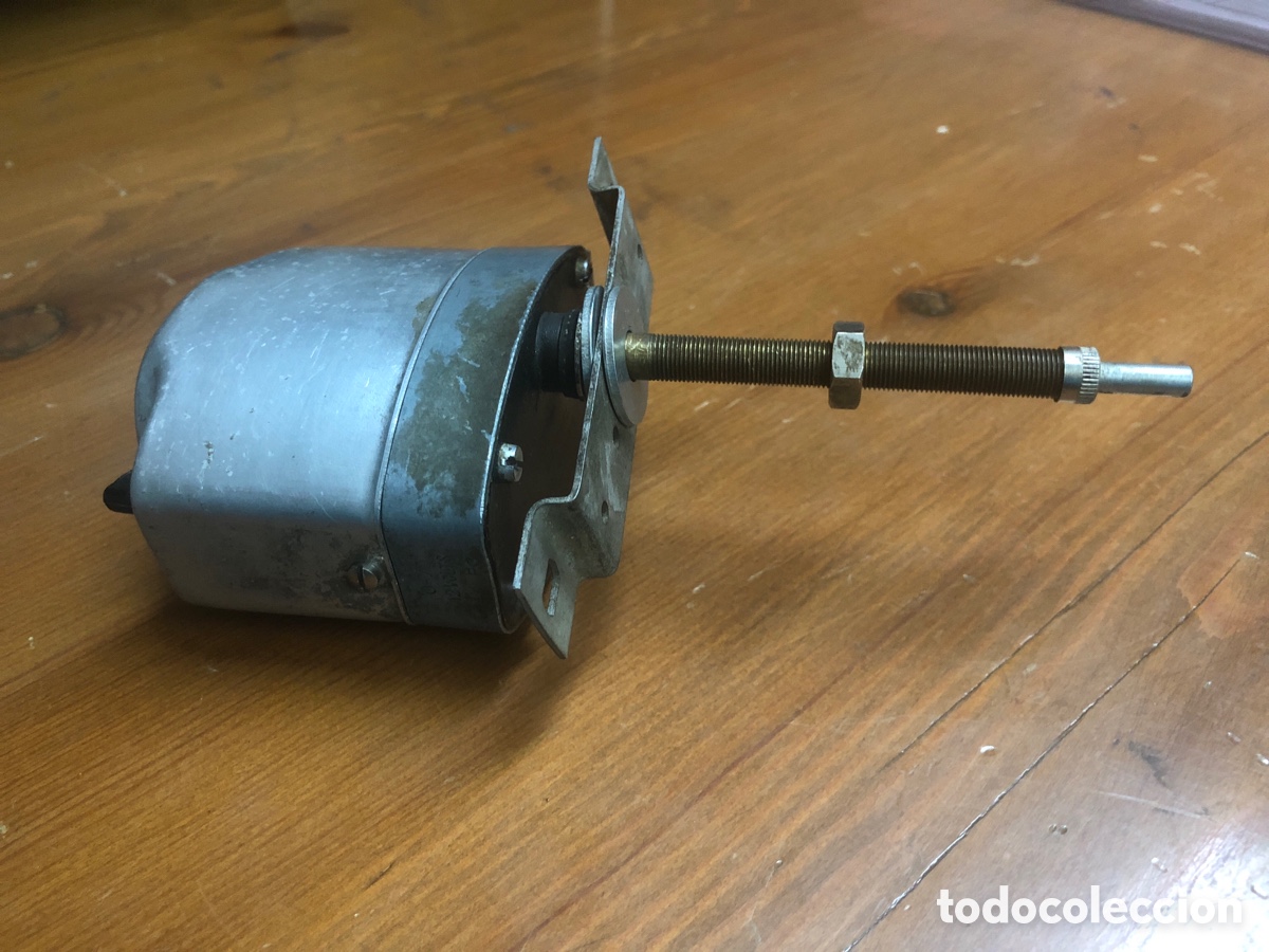 Autos und Motorr&auml;der: MOTOR DE LIMPIAPARABRISAS- MARCHAL 0-71 - 12 V ( usado-revisado)