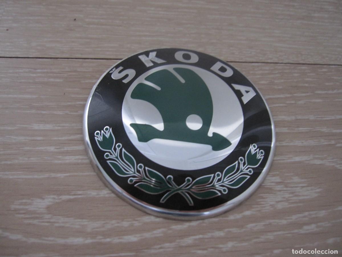 Coches y motocicletas: INSIGNIA PLACA SKODA - Foto 1