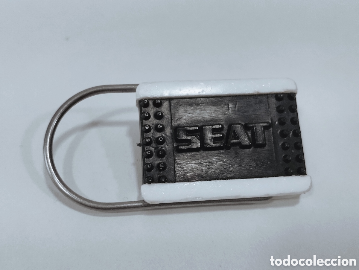 Autos und Motorr&auml;der: TODO UN CLASICO LLAVERO PUBLICITARIO SEAT