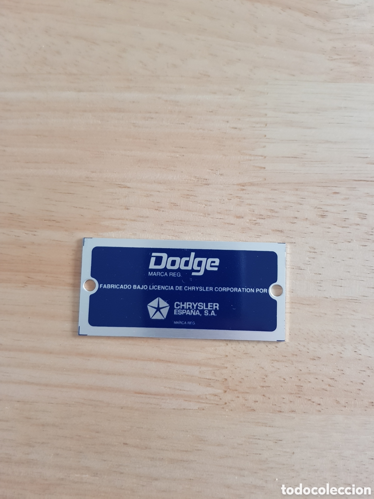 Autos und Motorr&auml;der: Chapa dodge 3700 gt barreiros