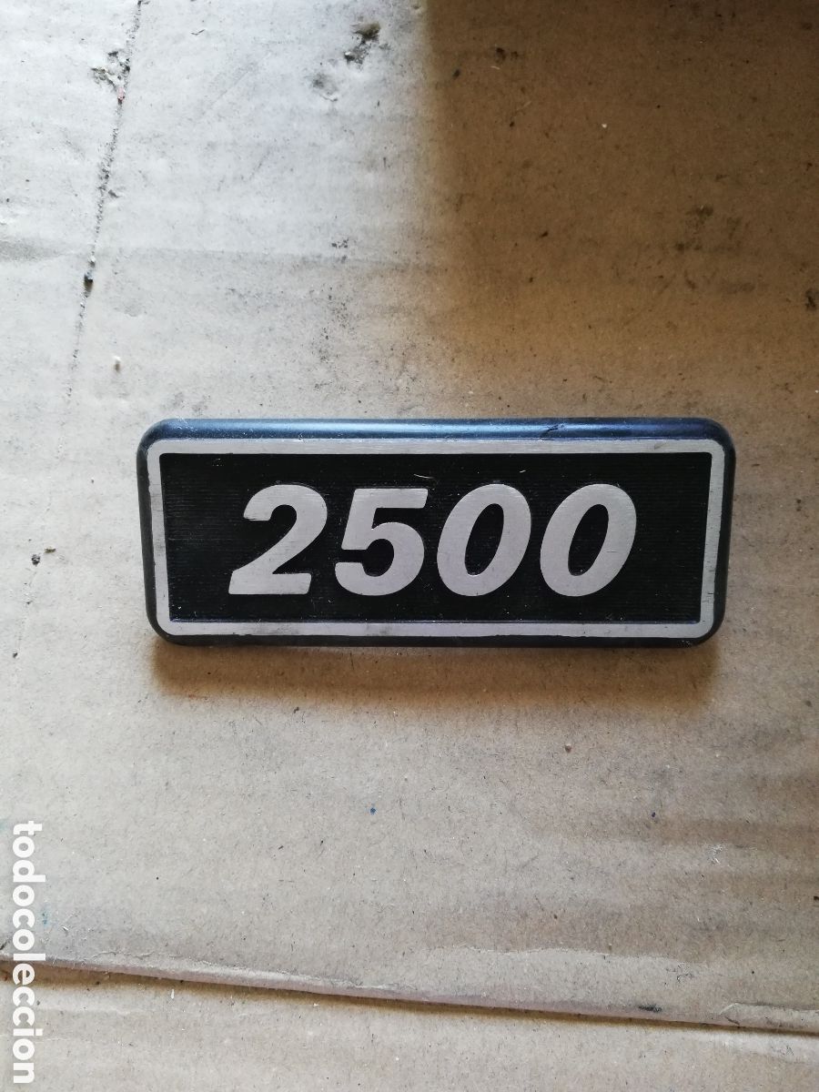 Automobili e Motociclette: Logotipo 2500 para Seat 131 Sofim