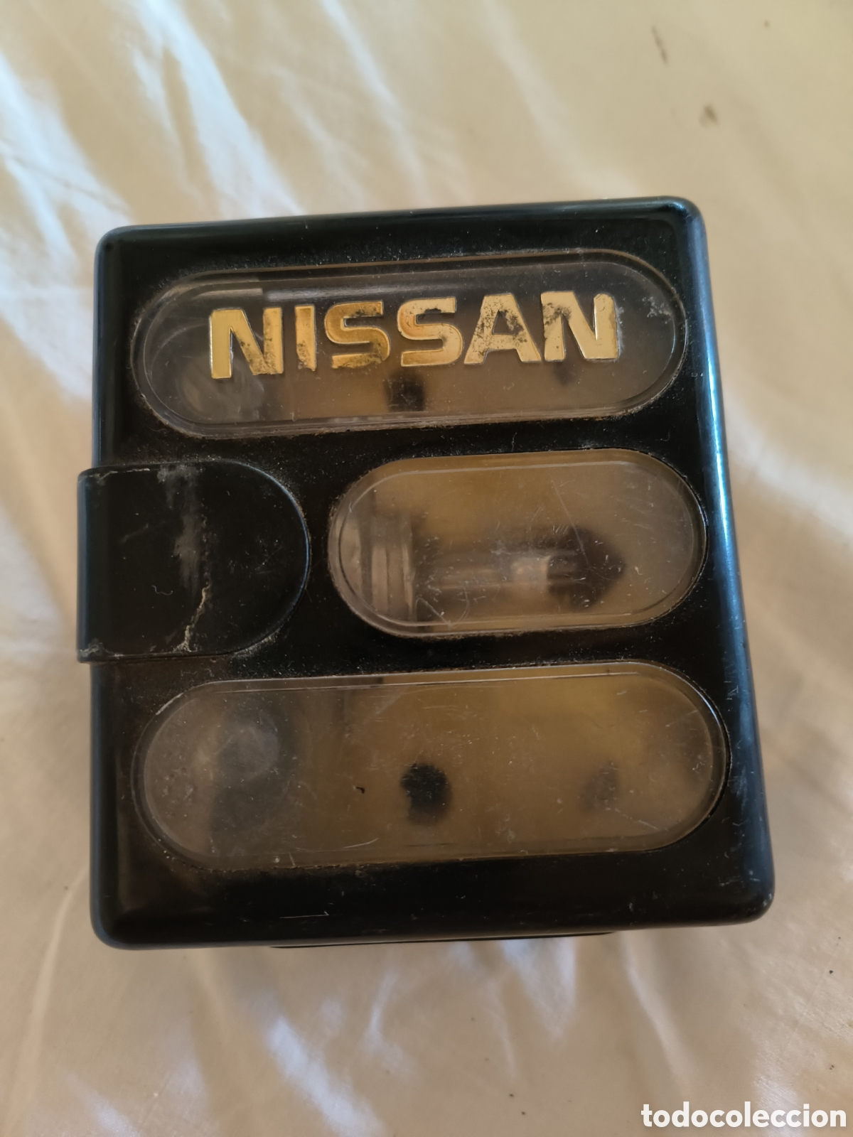 Autos und Motorr&auml;der: Caja de luces Nissan