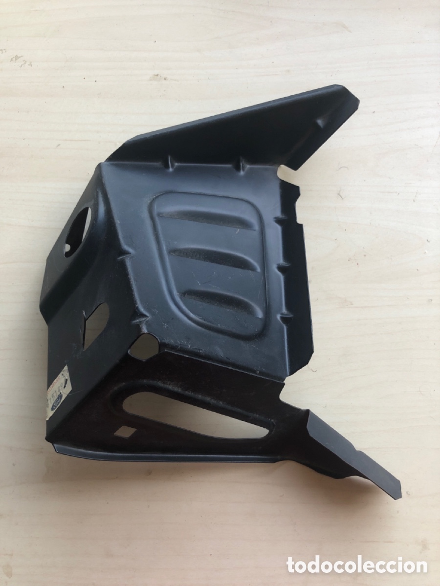 Autos und Motorr&auml;der: SOPORTE PARAGOLPES DERECHO- 6151496 ( FORD P100 del 87 al 93 )
