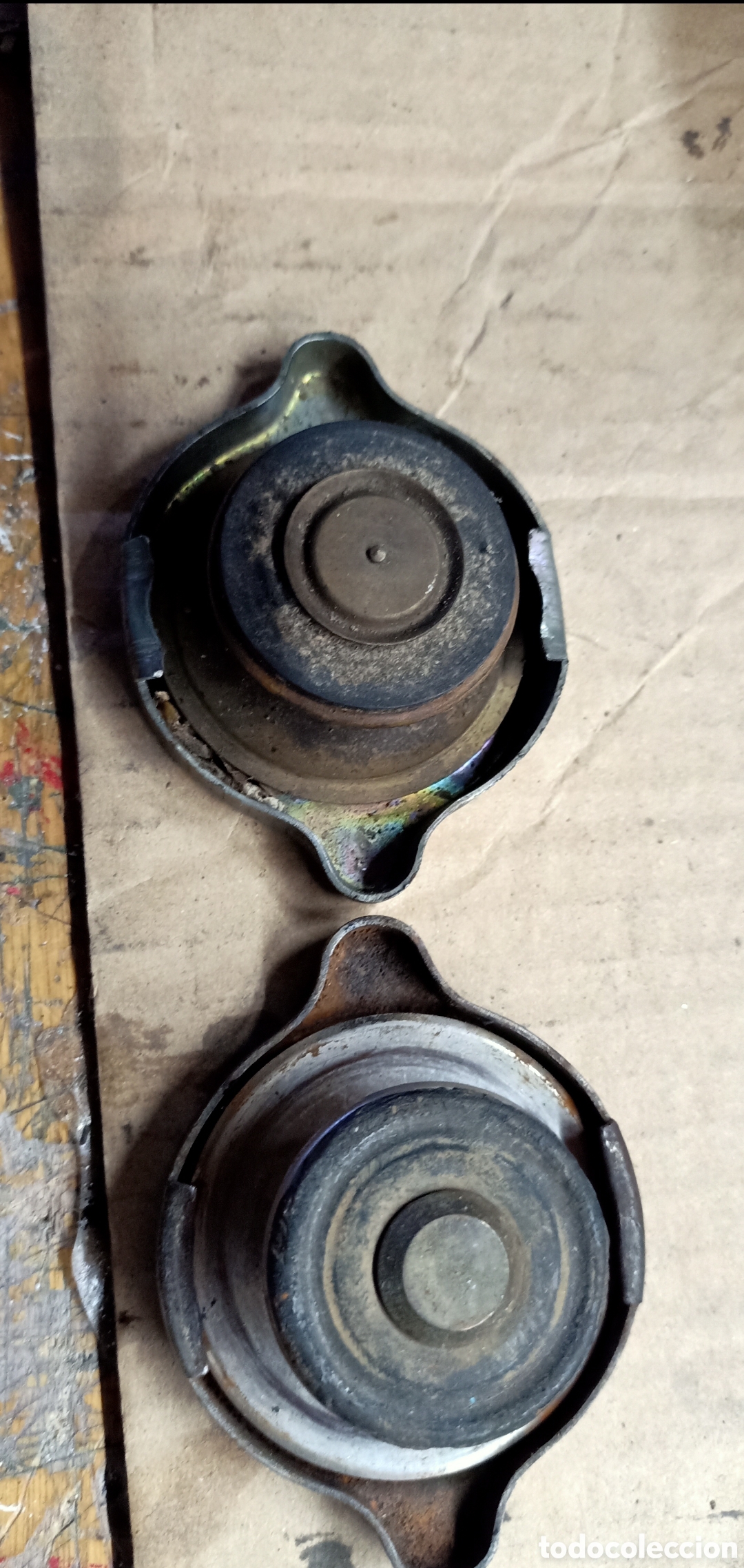Autos und Motorr&auml;der: Tap&oacute;n Radiador de Dodge