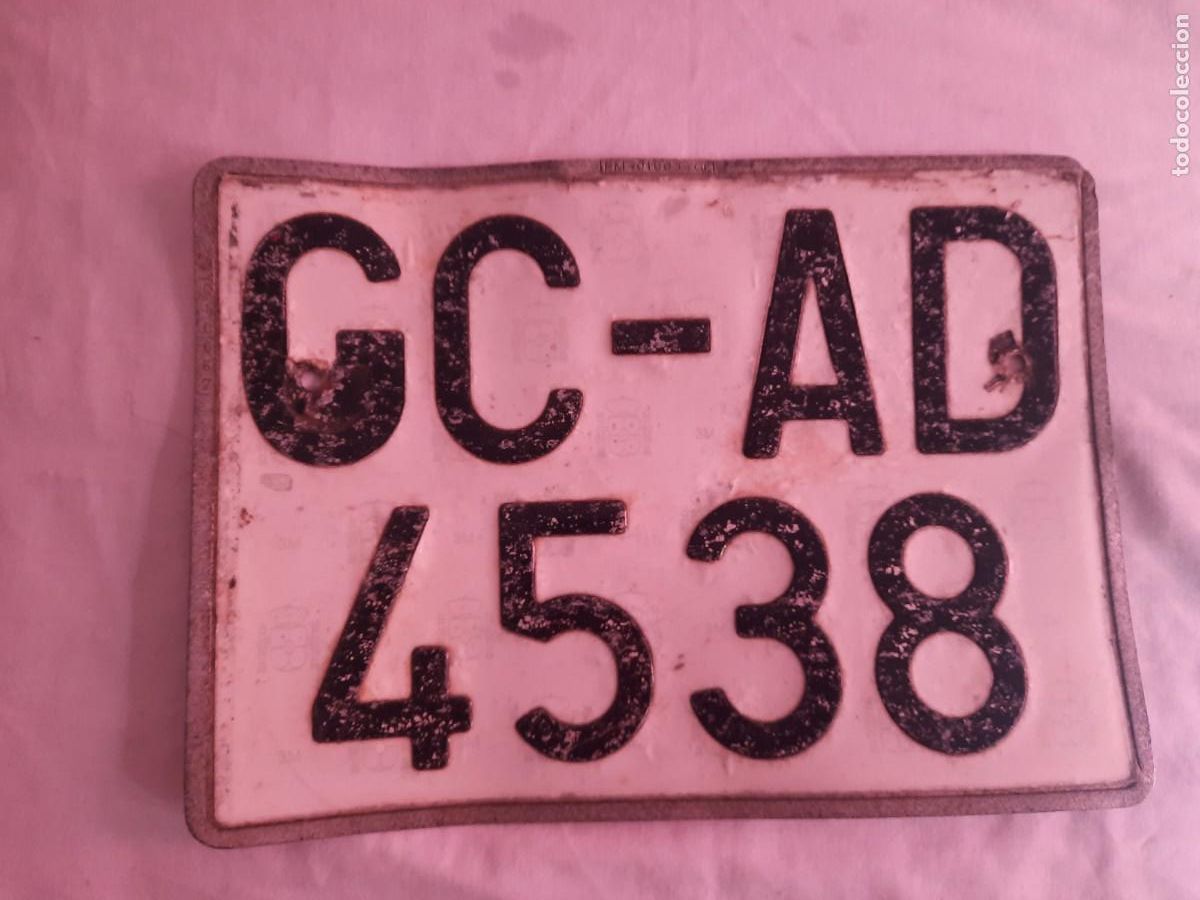 Autos und Motorr&auml;der: Antigua placa matricula gran canaria GC - AD forma m&aacute;s cuadrada