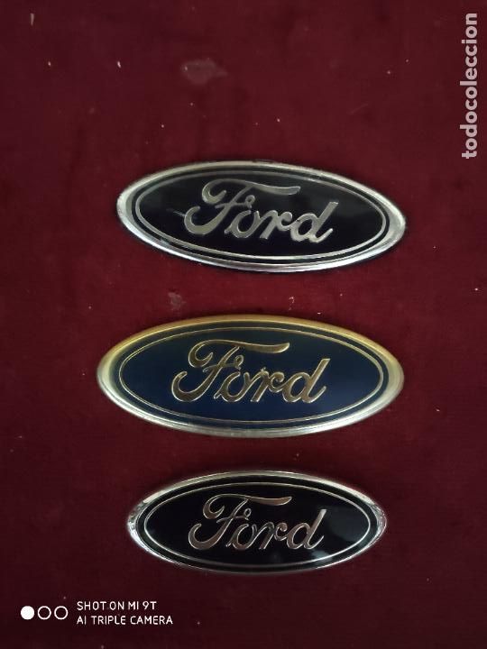 Automobili e Motociclette: 3 emblemas diferentes ford