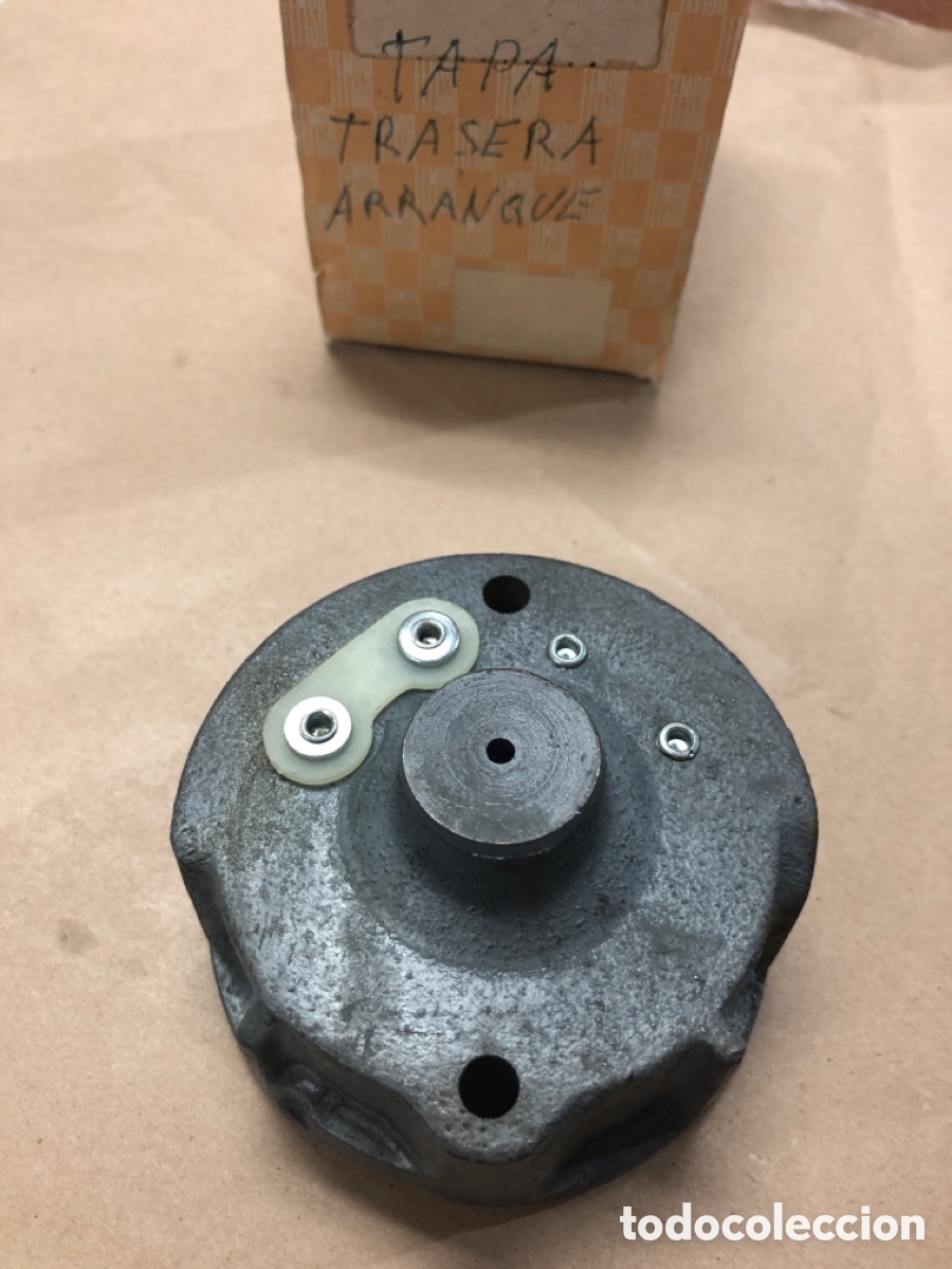 Automobili e Motociclette: TAPA ARRANQUE LADO ESCOBILLAS- FEMSA 17191-3
